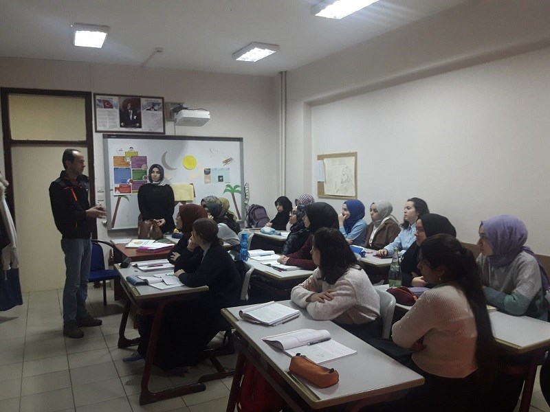  Şehit Yıldız Gürsoy Kız Anadolu İmam Hatip Lisesi ’nde Eğitim  29 Kasım 2019 tarihinde Edirne  Şehit Yıldız Gürsoy Kız Anadolu 2